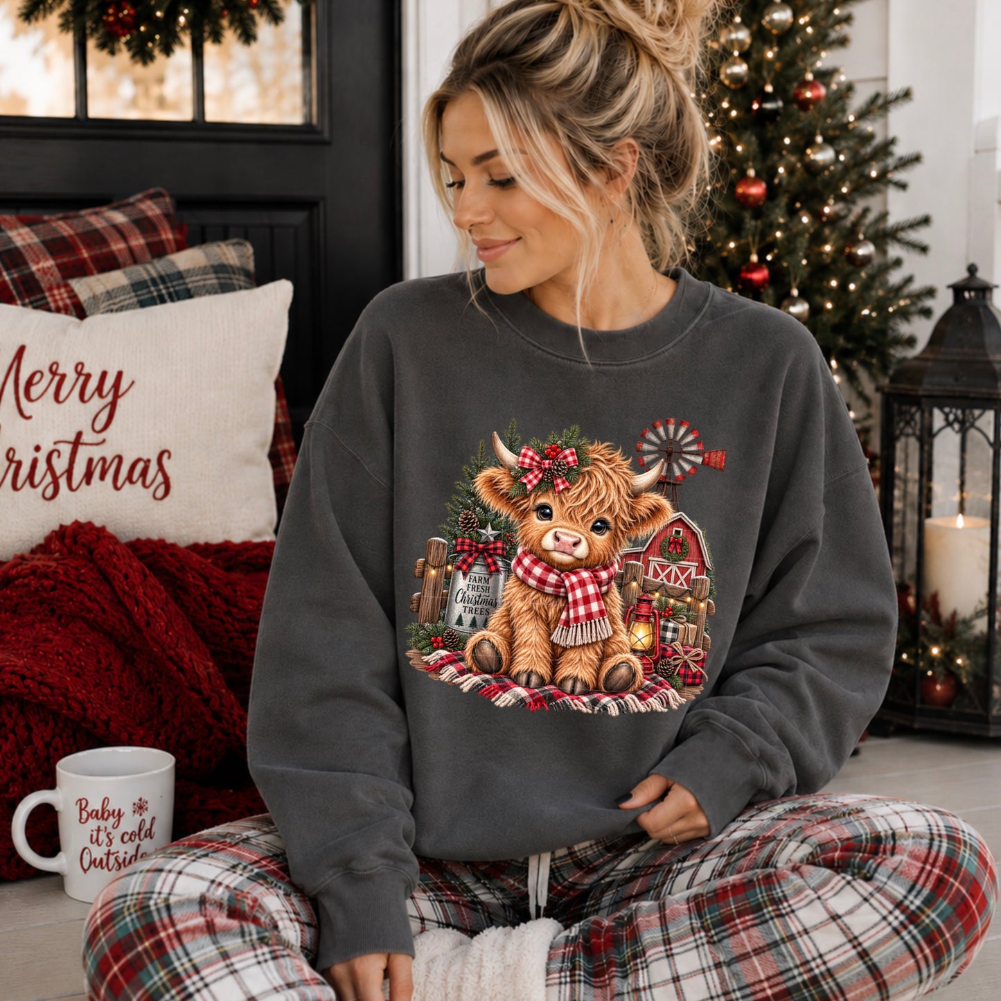 Christmas Highland Cow